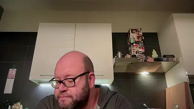 theitalianbear online show from February 13, 8:49 pm