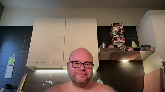 theitalianbear online show from March 30, 3:24 pm