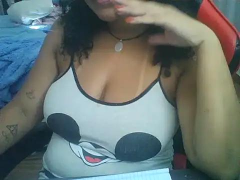 Snapshot of cute_amaz_xx chatting on July 28, 12:48 pm cute amaz xx online show from July 28, 12:48 pm