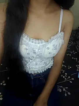 Snapshot of MISS-JIYA- chatting on July 29, 8:45 am MISS-JIYA- online show from July 29, 8:45 am