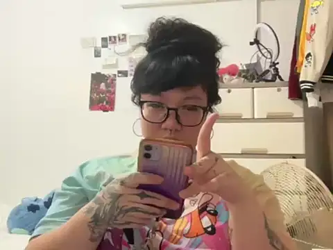 Snapshot of maria_charles chatting on July 26, 5:20 pm maria charles online show from July 26, 5:20 pm
