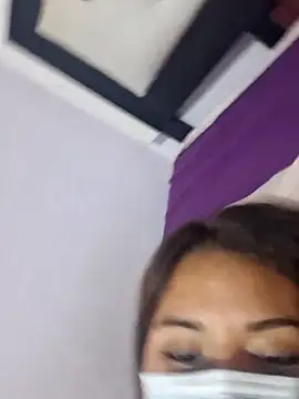leslyprinces9 online show from July 27, 7:04 am