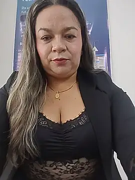 Snapshot of Charlott-1 chatting on July 29, 2:37 pm Charlott-1 online show from July 29, 2:37 pm