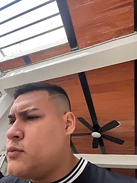 Snapshot of Cristopher_0 chatting on July 29, 12:36 pm Cristopher 0 online show from July 29, 12:36 pm