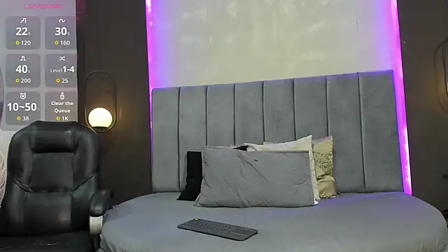 Snapshot of kattty_6 chatting on July 29, 10:08 pm kattty 6 online show from July 29, 10:08 pm