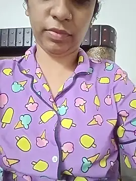 Snapshot of Soniajass chatting on July 29, 6:44 am Soniajass online show from July 29, 6:44 am