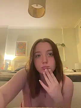 Snapshot of Graciebrownxx chatting on August 1, 10:30 pm Graciebrownxx online show from August 1, 10:30 pm