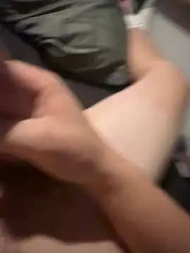 bigirishdick200 online show from July 29, 1:37 am