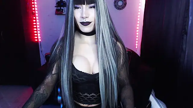 april simons2 online show from January 17, 4:04 pm