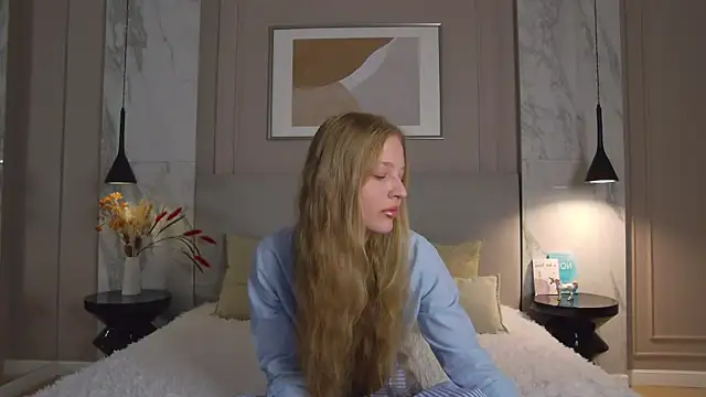 Snapshot of Aurora_Bennett chatting on July 30, 7:51 am Aurora Bennett online show from July 30, 7:51 am