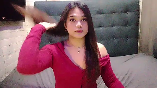 FoxxyJesa online show from June 4, 3:29 pm