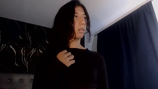 Snapshot of JulietSinclair chatting on August 6, 3:03 pm JulietSinclair online show from August 6, 3:03 pm