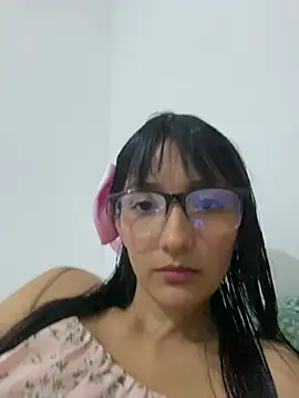 Snapshot of My_littleo_Lily chatting on August 2, 3:16 am My littleo Lily online show from August 2, 3:16 am
