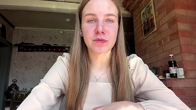 NickiSadak online show from July 31, 9:30 am
