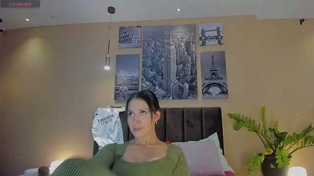 Snapshot of Olivia_jazz chatting on March 5, 2:36 am Olivia jazz online show from March 5, 2:36 am
