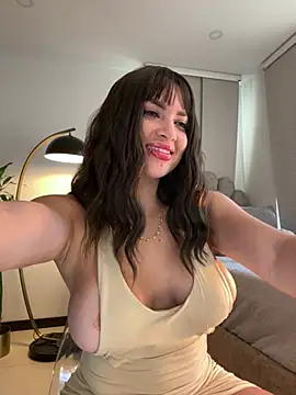 Snapshot of HannaBeckett chatting on February 16, 7:16 pm HannaBeckett online show from February 16, 7:16 pm