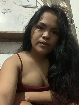 Snapshot of hotmomy2 chatting on August 2, 1:53 pm hotmomy2 online show from August 2, 1:53 pm