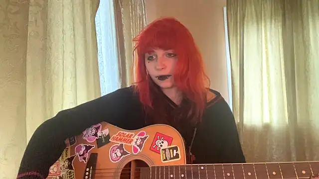 LyndseyCronshaw online show from August 3, 9:04 am