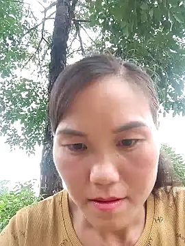 Snapshot of Qing-201 chatting on August 5, 3:20 am Qing-201 online show from August 5, 3:20 am