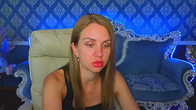 GabriEllla 4U online show from August 3, 1:38 pm