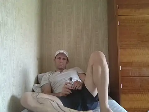 Snapshot of Sasha_yourboy chatting on August 4, 10:51 am Sasha yourboy online show from August 4, 10:51 am