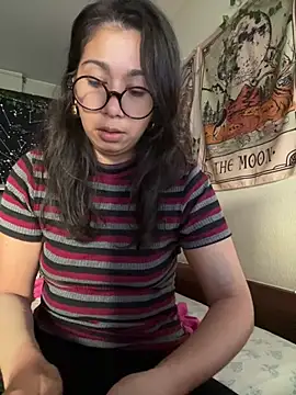Snapshot of Lauraxbatista chatting on August 4, 6:43 pm Lauraxbatista online show from August 4, 6:43 pm