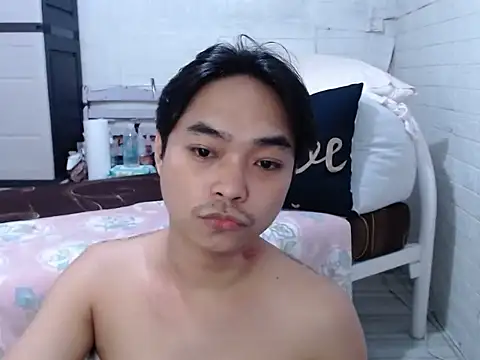 Snapshot of AUSTIN_WRIGHT chatting on August 4, 6:21 pm AUSTIN WRIGHT online show from August 4, 6:21 pm
