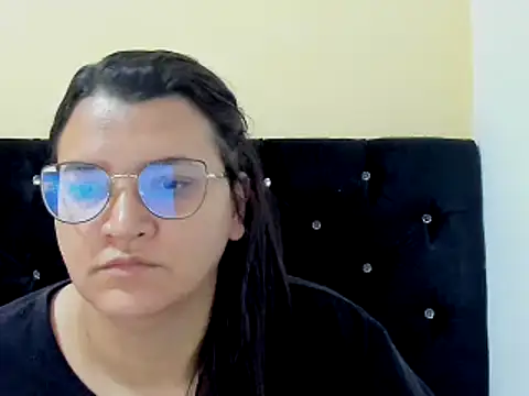 MARILYN GARCIA online show from December 19, 1:51 pm