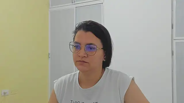 MARILYN GARCIA online show from March 12, 2:01 pm