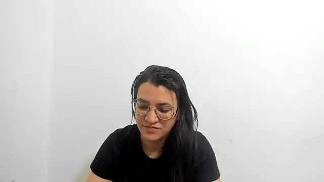 MARILYN GARCIA online show from September 16, 1:23 pm