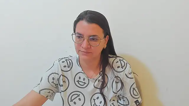 MARILYN GARCIA online show from October 6, 3:09 pm