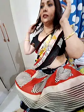 Snapshot of Diamondkohi82 chatting on August 4, 7:27 pm Diamondkohi82 online show from August 4, 7:27 pm