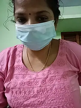 Snapshot of kavihotty chatting on August 6, 4:42 pm kavihotty online show from August 6, 4:42 pm