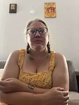 Snapshot of princess1688 chatting on August 6, 4:14 am princess1688 online show from August 6, 4:14 am