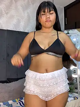 Snapshot of Lunna_Rossee chatting on August 6, 7:38 pm Lunna Rossee online show from August 6, 7:38 pm