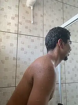 Snapshot of fferreiraaz chatting on August 8, 10:50 am fferreiraaz online show from August 8, 10:50 am
