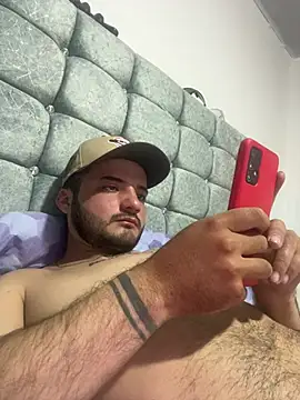 Snapshot of Damiansoles chatting on August 7, 11:40 pm Damiansoles online show from August 7, 11:40 pm