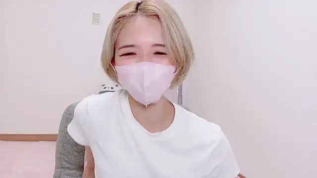 Snapshot of yun_pisu chatting on August 8, 11:01 am yun pisu online show from August 8, 11:01 am