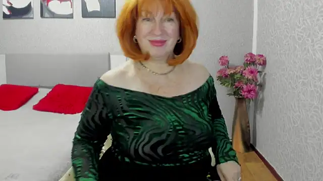 Snapshot of JUNOOO chatting on February 6, 7:29 pm JUNOOO online show from February 6, 7:29 pm