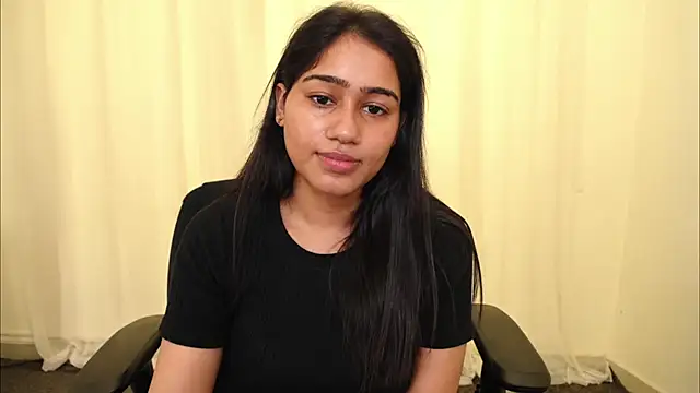 Snapshot of Mayra_lustt chatting on August 9, 5:51 pm Mayra lustt online show from August 9, 5:51 pm