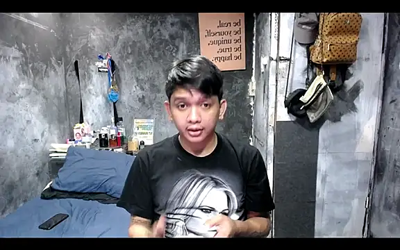Snapshot of asianPinoy4you chatting on January 5, 6:44 pm asianPinoy4you online show from January 5, 6:44 pm