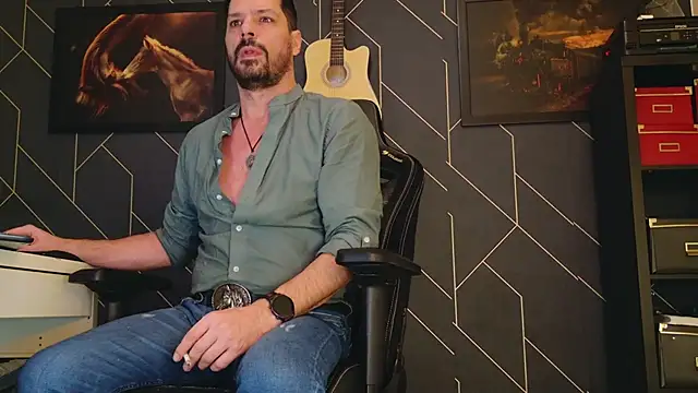 ChrisKox online show from February 3, 10:03 am