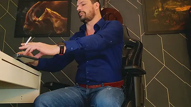 ChrisKox online show from February 14, 1:51 pm