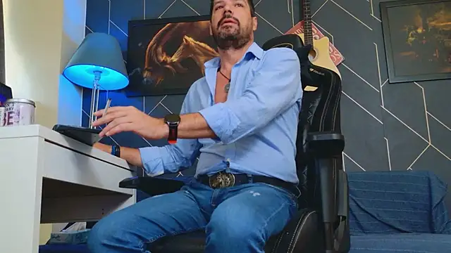 ChrisKox online show from September 15, 6:13 am