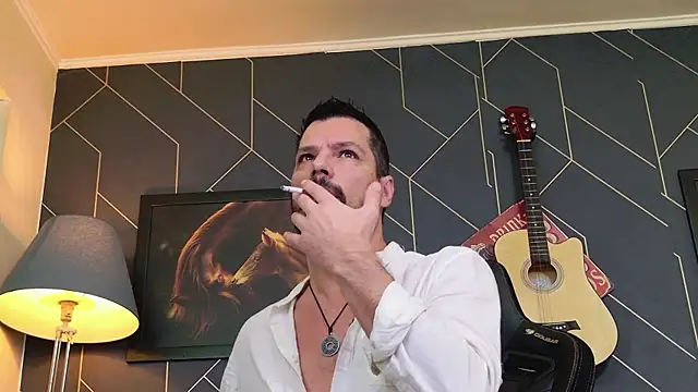 Snapshot of ChrisKox chatting on December 20, 9:05 am ChrisKox online show from December 20, 9:05 am