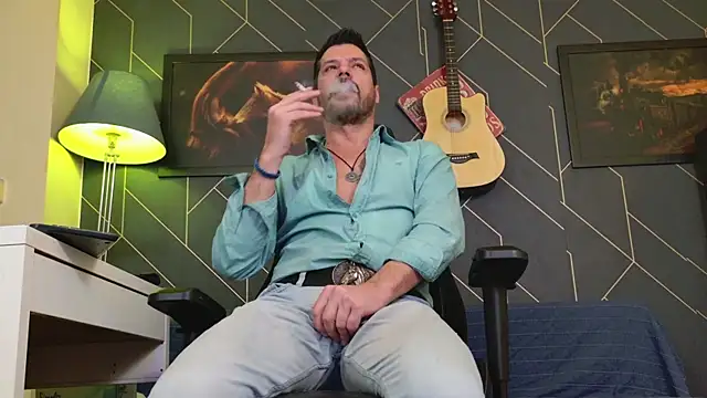 Snapshot of ChrisKox chatting on January 11, 1:16 pm ChrisKox online show from January 11, 1:16 pm