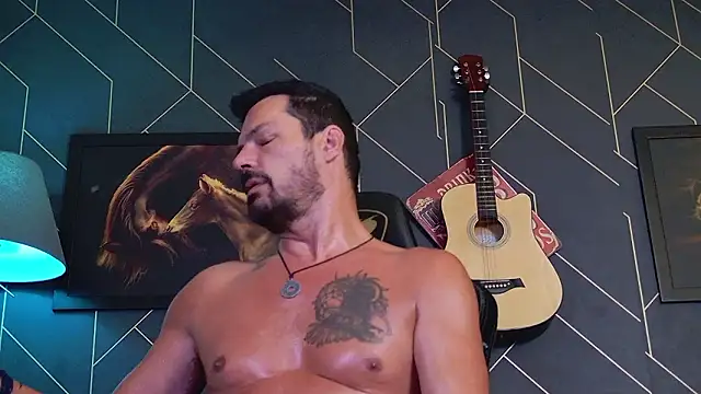 Snapshot of ChrisKox chatting on February 16, 3:13 am ChrisKox online show from February 16, 3:13 am