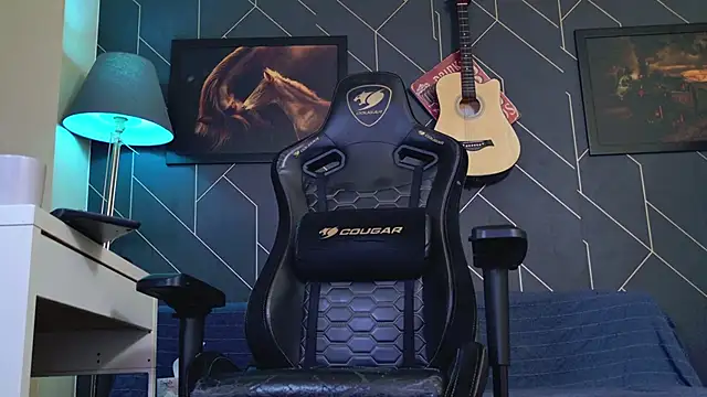 Snapshot of ChrisKox chatting on February 18, 7:26 am ChrisKox online show from February 18, 7:26 am