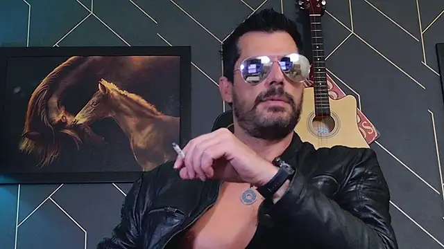 Snapshot of ChrisKox chatting on March 1, 7:32 am ChrisKox online show from March 1, 7:32 am