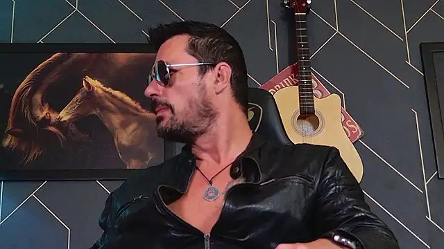 Snapshot of ChrisKox chatting on March 2, 5:30 am ChrisKox online show from March 2, 5:30 am